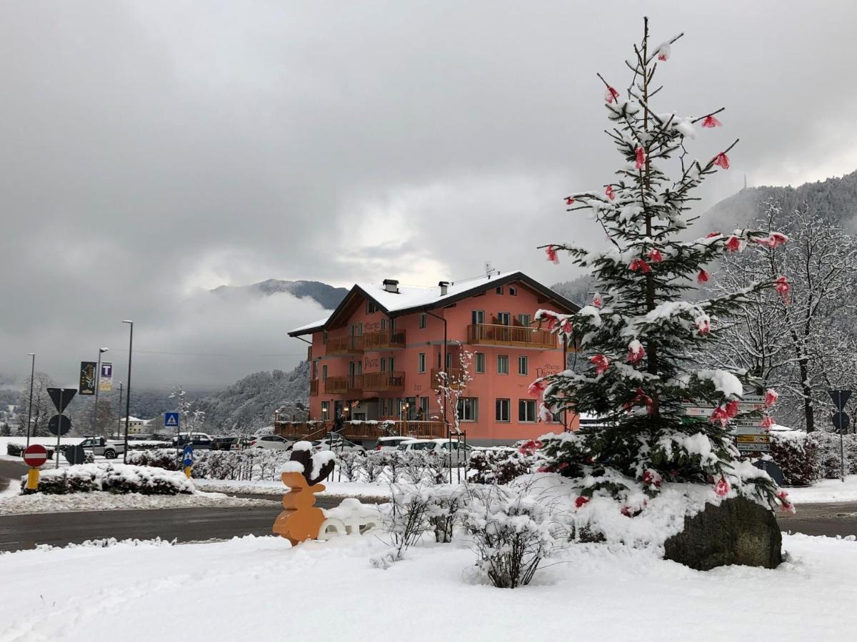 ALPieve Albergo Pieve Pieve Di Ledro Buitenkant foto