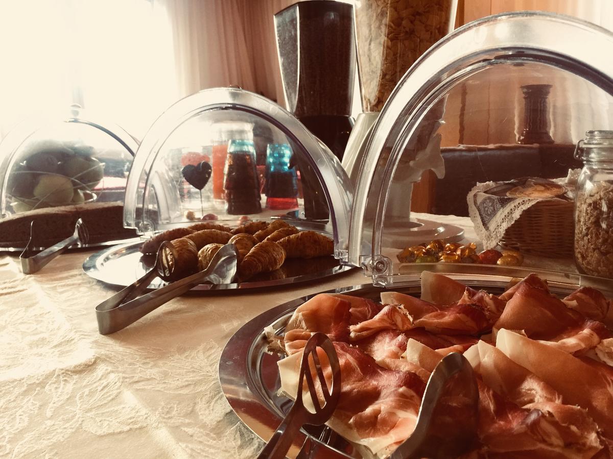 ALPieve Albergo Pieve Pieve Di Ledro Buitenkant foto
