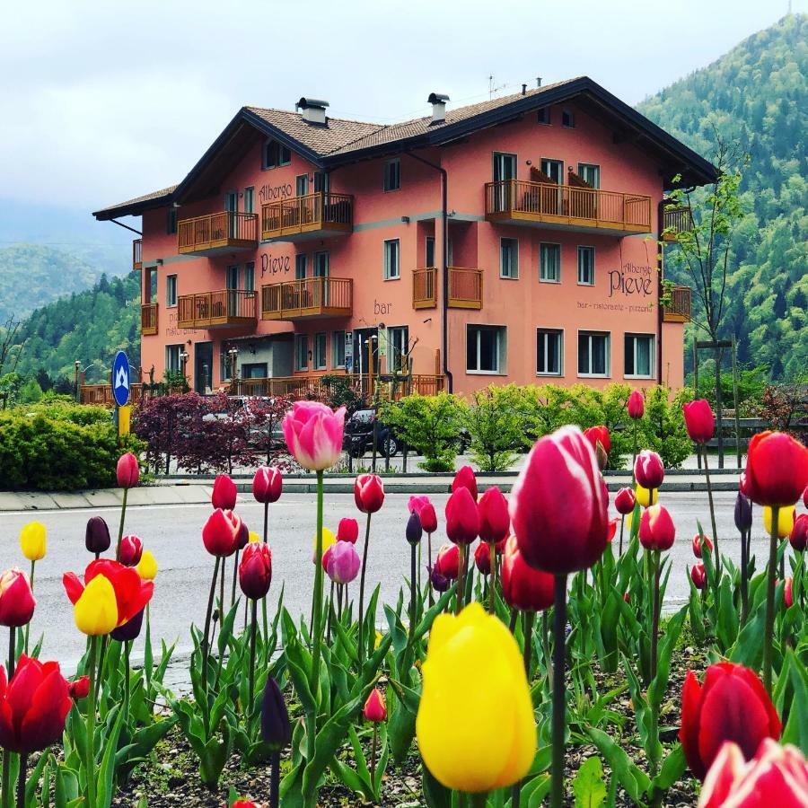 ALPieve Albergo Pieve Pieve Di Ledro Buitenkant foto