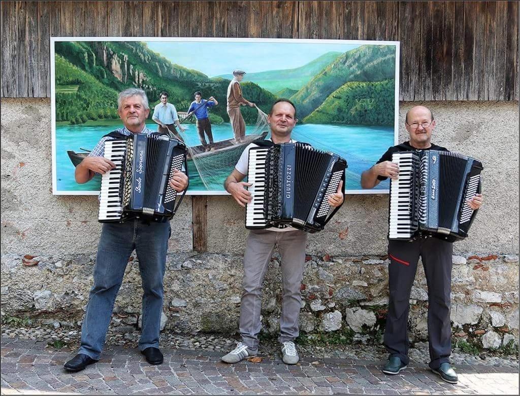 ALPieve Albergo Pieve Pieve Di Ledro Buitenkant foto