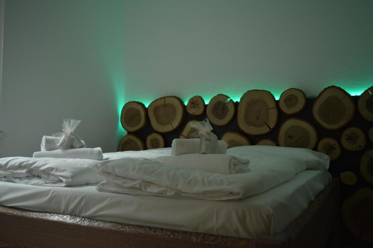 ALPieve Albergo Pieve Pieve Di Ledro Buitenkant foto